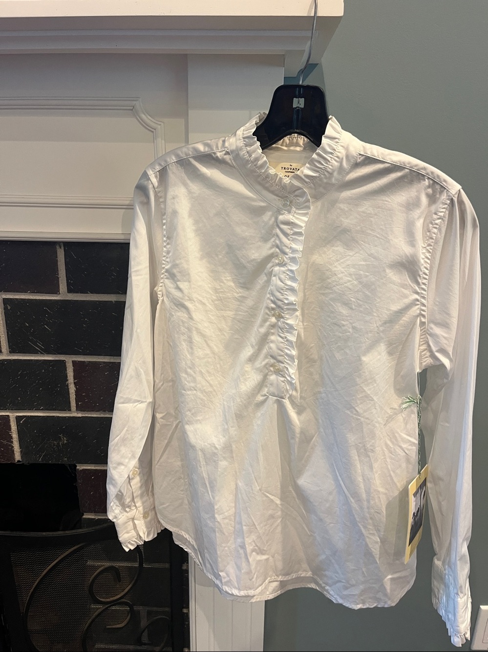 Trovata Birds of Paradis Breezy Ruffle Collar Henley Cotton Blouse - Picture 6 of 17